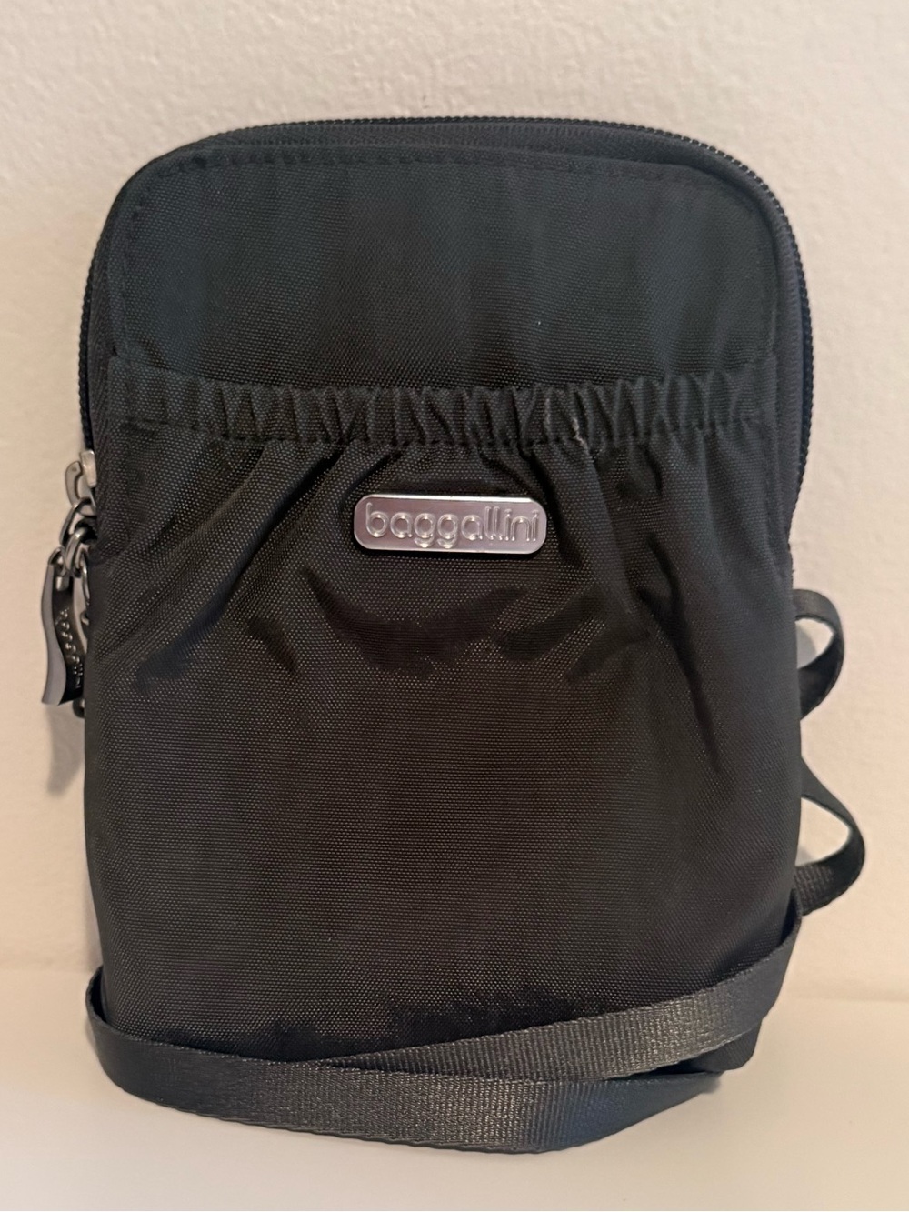 Baggallini Gray Compact Crossbody Organizer
